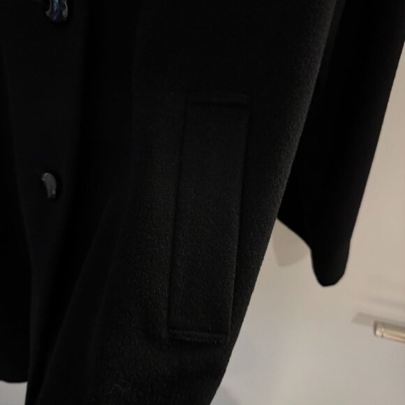 Japanese Vintage (Pony) mid length simple black coat size medium/small - Picture 4 of 8